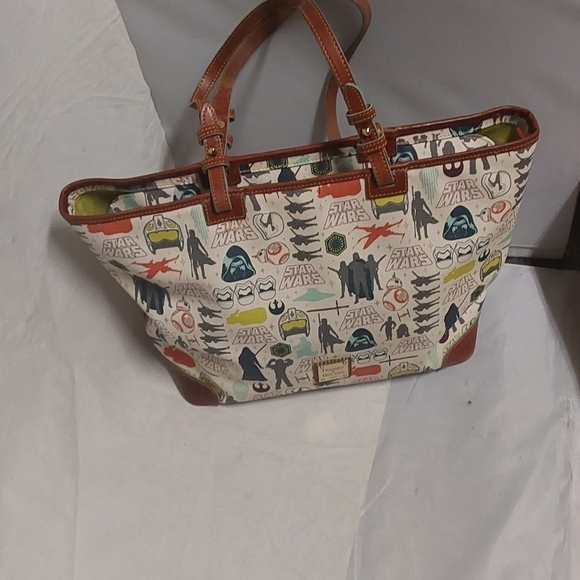 DOONEY & BOURKE STAR WARS SHOPPER VII LARGE SHOULDER BAG - Picture 5 of 16